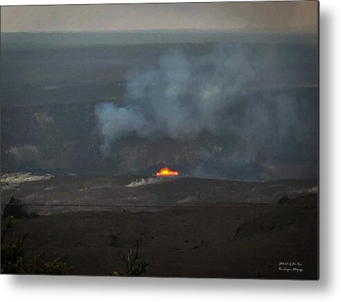 Volcano in Hawaii - Metal Print